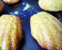 Mini-madeleines au thé matcha