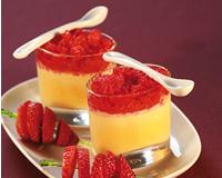 Parfait glacé à la vanille et aux fraises